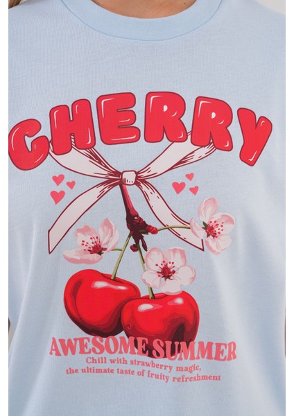 Kadın Mavi Oversize Cherry Awesome Summer Baskılı Tişört