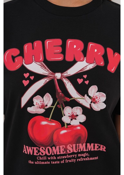 Kadın Siyah Oversize Cherry Awesome Summer Baskılı Tişört