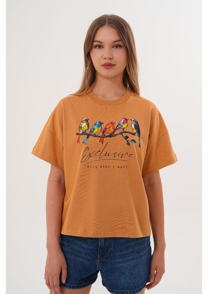 Kadın Taba Exclusive Only What I Want Kuş Baskılı Oversize Tişört fiyatları