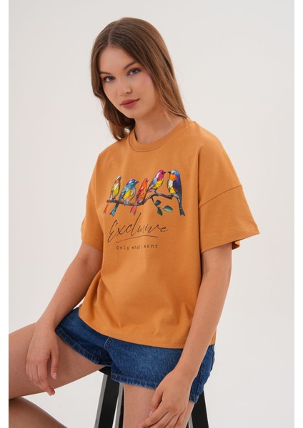 Kadın Taba Exclusive Only What I Want Kuş Baskılı Oversize Tişört fırsatları