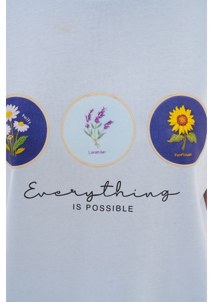 Mavi Kadın Oversize Çiçek Everything Is Possible Baskılı Tişört