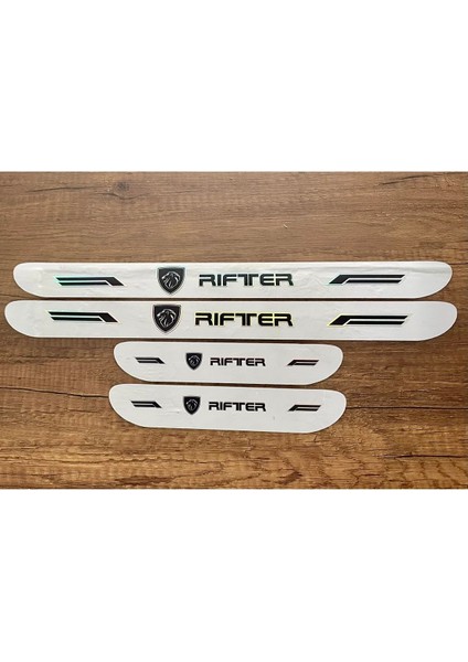 Oto Kapı Eşiği Aynalı Pileksi Rifter