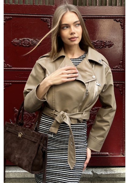 Kemerli Oversize Crop Deri Ceket