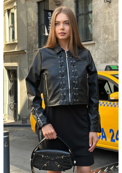 Kadın Siyah Crop Suni Deri Ceket - Fermuar ve Bağcık Detaylı Biker Style