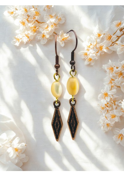 Esmer Taş Küpe 8mm Arpa Kesim – Kancalı Koyu Bakır Zamak Kaplama Geometrik Bohem Küpe 5,5cm