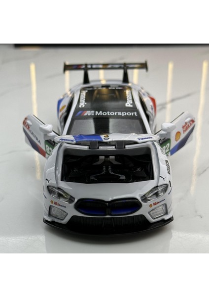 1:32 Bmw M8 Spor Araba Yarış Pisti Sürümü Ses ve Işık Oyuncak Araba Müzik Modeli (Yurt Dışından) indirimleri