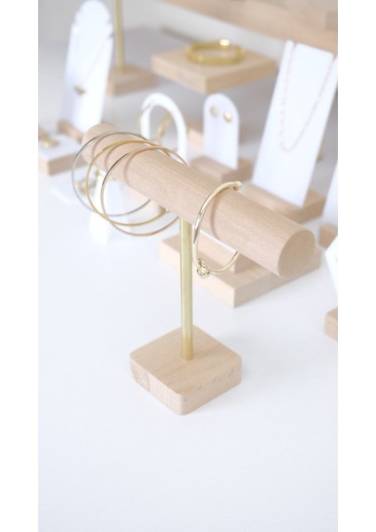 Ahşap Takı ve Bileklik Vitrini, Şık ve Organik Tasarım fırsatları