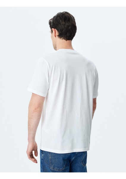 Bisiklet Yaka Çizgi Baskılı Pamuklu Kısa Kollu Slim Fit Tişört fırsatları