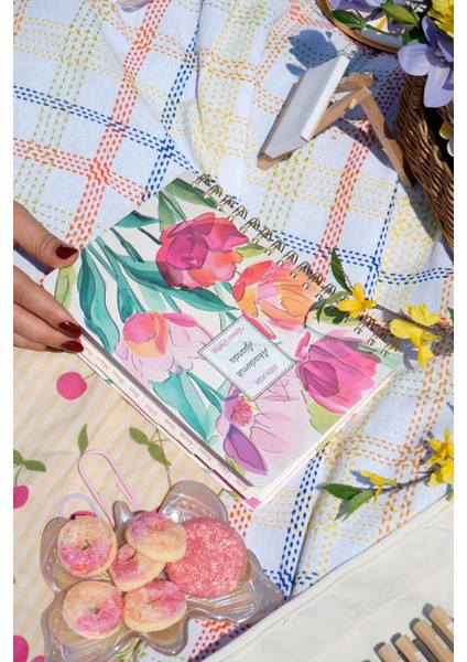 Spiralli Sert Kapak Akademik Ajanda 2025-2026. Ayraçlı A5. fırsatları