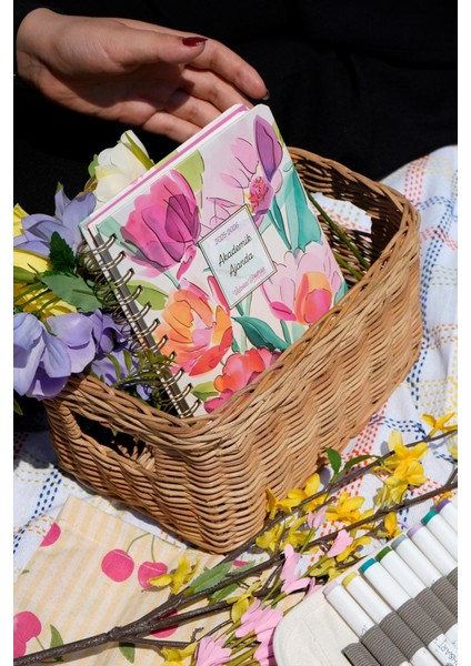 Spiralli Sert Kapak Akademik Ajanda 2025-2026. Ayraçlı A5. indirimleri