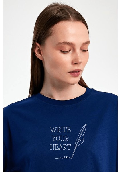 "write Your Heart" Baskılı Tüy Detaylı %100 Penye Süprem T-Shirt fiyatları