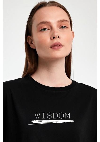 Wisdom Baskılı %100 Penye Süprem Basic Oversize T-Shirt fiyatları