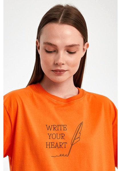 "write Your Heart" Baskılı Tüy Detaylı %100 Penye Süprem T-Shirt fiyatları