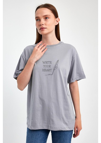 "write Your Heart" Baskılı Tüy Detaylı %100 Penye Süprem T-Shirt