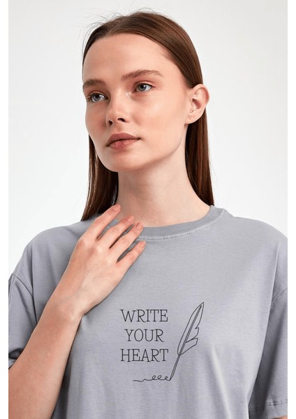 "write Your Heart" Baskılı Tüy Detaylı %100 Penye Süprem T-Shirt fiyatları