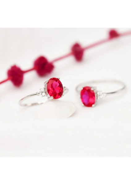 14 Ayar Oval Kesim Yakut Yüzük, Eşsiz Değerli Taşlı Nişan Yüzüğü fiyatları