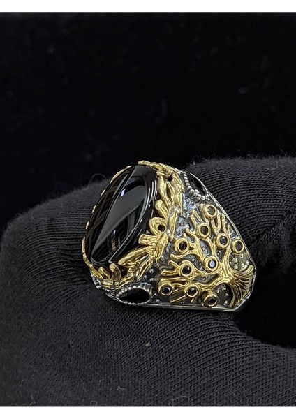 Yaşam Ağacı Modelli Oval Oniks Taşlı 925 Ayar Erkek Gümüş Yüzük fırsatları