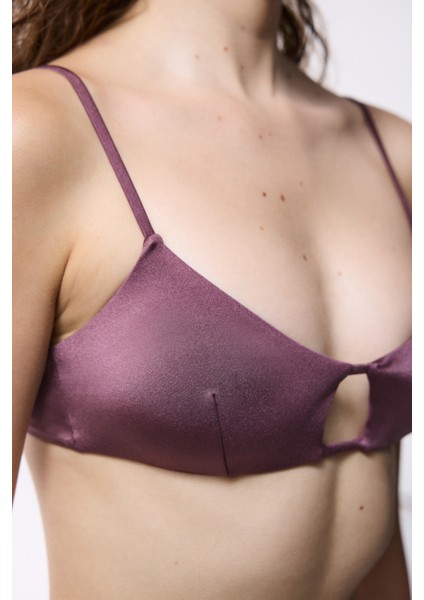 Invidia Minimal Kesim Gül Kurusu Bikini Üstü modelleri