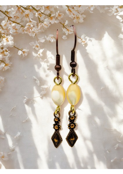 Esmer Doğal Taş Küpe 8mm Arpa Kesim – Minimal Kancalı Koyu Bakır Zamak Geometrik Küpe 5,5cm modelleri