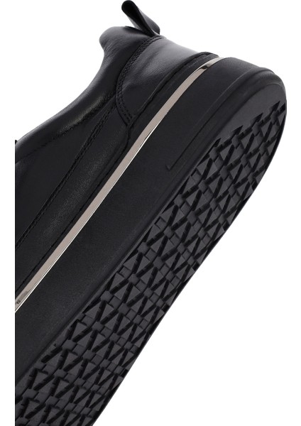 Erkek Siyah Bağcıklı Deri Sneaker 25WFD654918