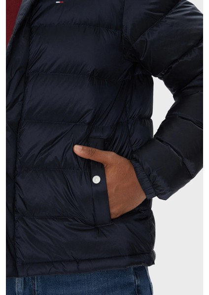 Regular Fit Dik Yaka Kapitoneli Logolu Mont Erkek Mont DM0DM21937 C1G indirimleri