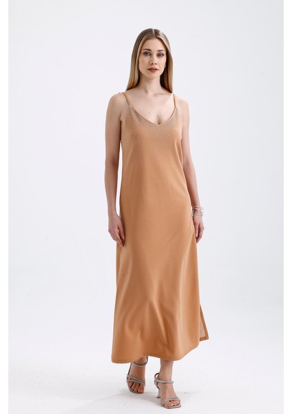 Taş Detaylı Uzun Askılı Elbise | ELB34521 Bej