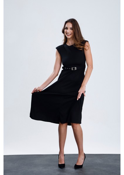 Vatkalı Kemer Detaylı Kolsuz Uzun Elbise | ELB36216 Siyah fırsatları