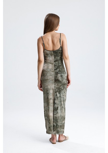 Yırtmaçlı Askılı Likralı Viskon Elbise | ELB35782 Haki Batik