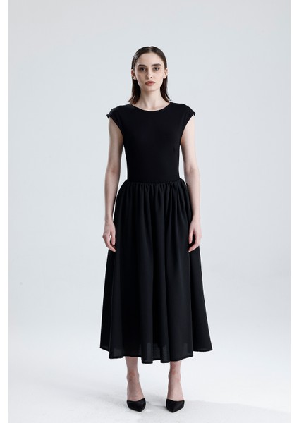 Alt Tricotton Üst Likralı Viskon Beli Lastikli Kolsuz Elbise | ELB36283 Siyah