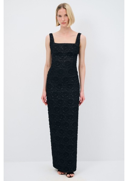 Mert Aslan Kare Yaka Uzun Jakar Elbise