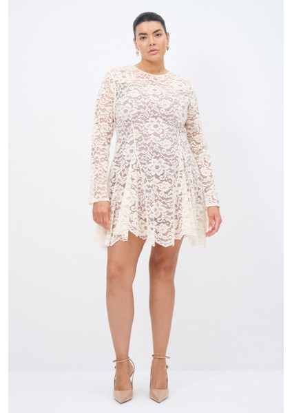 Dantelli Mini Elbise indirimleri