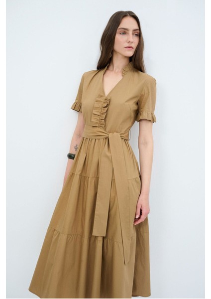 Volan Detaylı Midi Elbise fırsatları