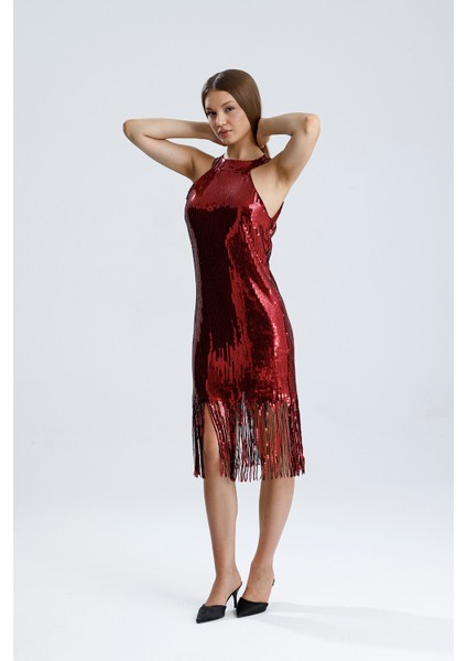 Astarlı Püsküllü Payet Elbise – Işıltılı Gecelerin Yıldızı | ELB36190 Bordo