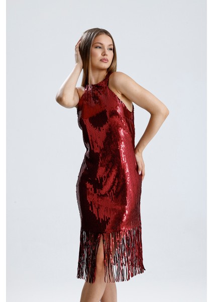 Astarlı Püsküllü Payet Elbise – Işıltılı Gecelerin Yıldızı | ELB36190 Bordo