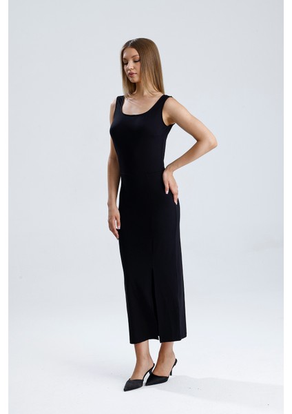 Kolsuz Kare Yaka Yırmaçlı Örme Viskon Elbise | ELB36253 Siyah