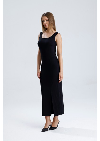 Kolsuz Kare Yaka Yırmaçlı Örme Viskon Elbise | ELB36253 Siyah