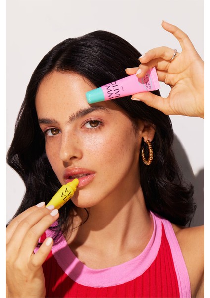 Olıvıaumma Mint aromalı dolgunlaştırıcı dudak parlatıcısı modelleri