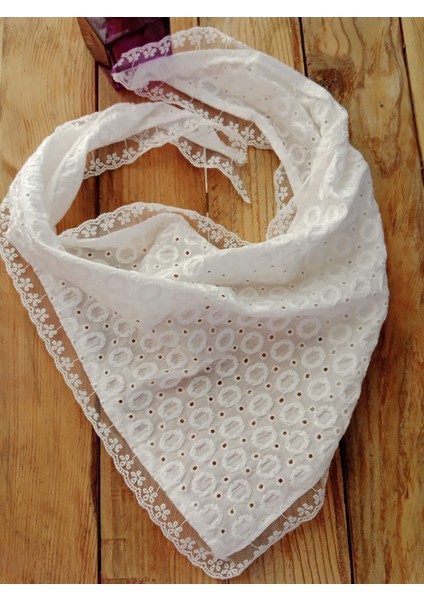 El Yapımı - Kendinden Bağlamalı Pamuklu Fisto Kumaş - Dantelli - Üçgen Bandana – Şık Tasarım