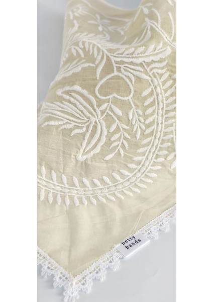 Betty Bands Krem Nakışlı Bağlamalı Bandana – Retro Yaz Stili Pamuklu Eşarp Fular fiyatları