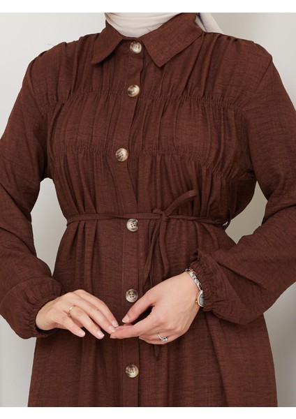 Kadın Büzgü Detaylı Kuşaklı Düğmeli Kahverengi Elbise indirimleri