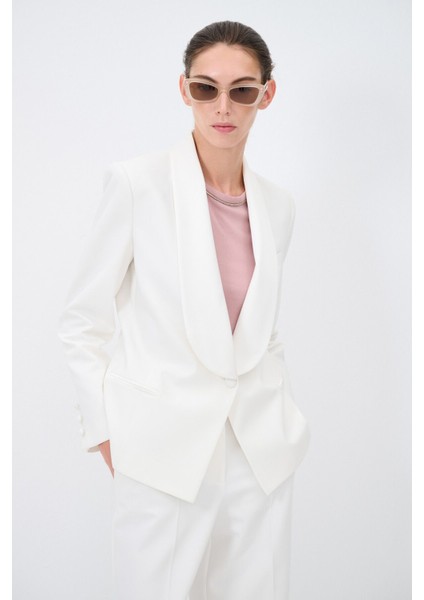 Saten Detaylı Ceket fırsatları