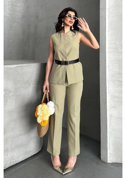 Kadın Ikili Alt Üst Takım Şık Kemerli Düğme Detaylı Bisiklet Yaka Regular Yelek Pantolon Takım
