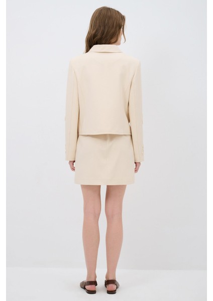 Nakış Detaylı Ceket indirimleri