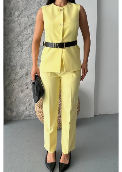 Kadın Ikili Alt Üst Takım Şık Kemerli Düğme Detaylı Bisiklet Yaka Regular Yelek Pantolon Takım