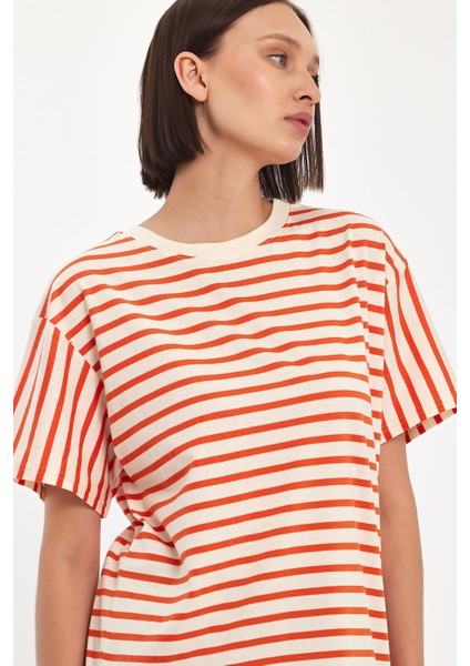 Çizgili %100 Compact Penye Süprem Basic Oversize T-Shirt fırsatları