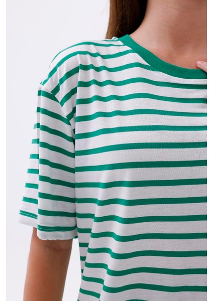 Çizgili %100 Compact Penye Süprem Basic Oversize T-Shirt fırsatları