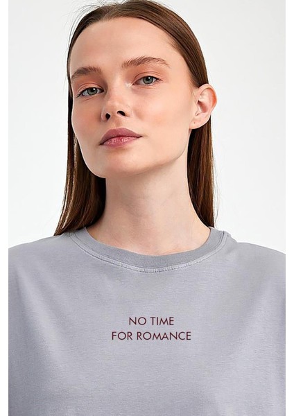 "no Tıme For Romance" Baskılı %100 Penye Süprem Kadın Oversize T-Shirt fiyatları