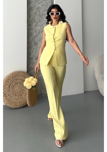 Kadın Ikili Alt Üst Takım Şık Düğme Detaylı Bisiklet Yaka Regular Yelek Pantolon Takım