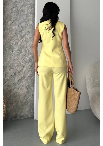 Kadın Ikili Alt Üst Takım Şık Düğme Detaylı Bisiklet Yaka Regular Yelek Pantolon Takım