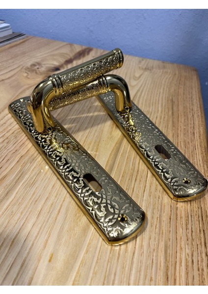 Doğanlar Marka Dekoratif Oda Kapı Kolu Takımı – Altın Renk, Motifli